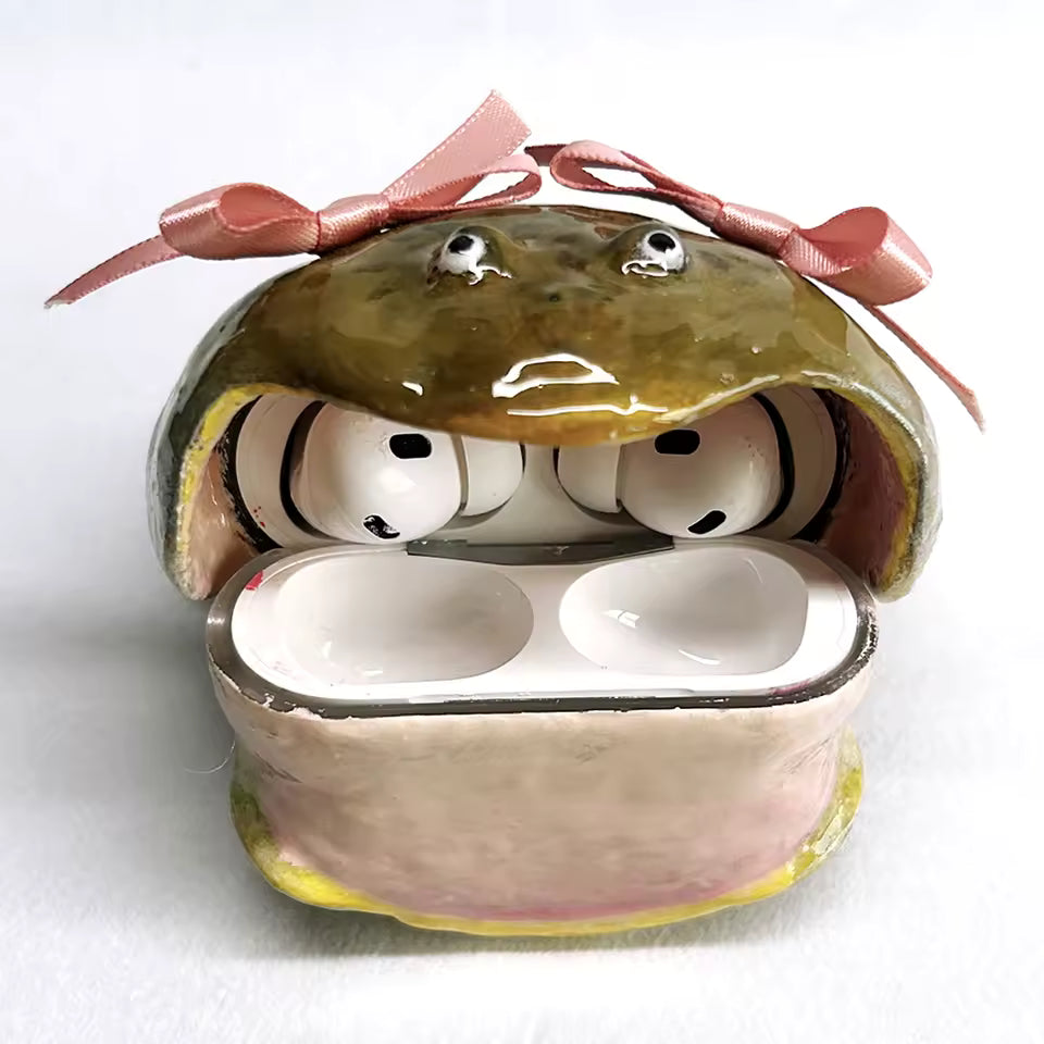 Viral Frog Airpods Case
