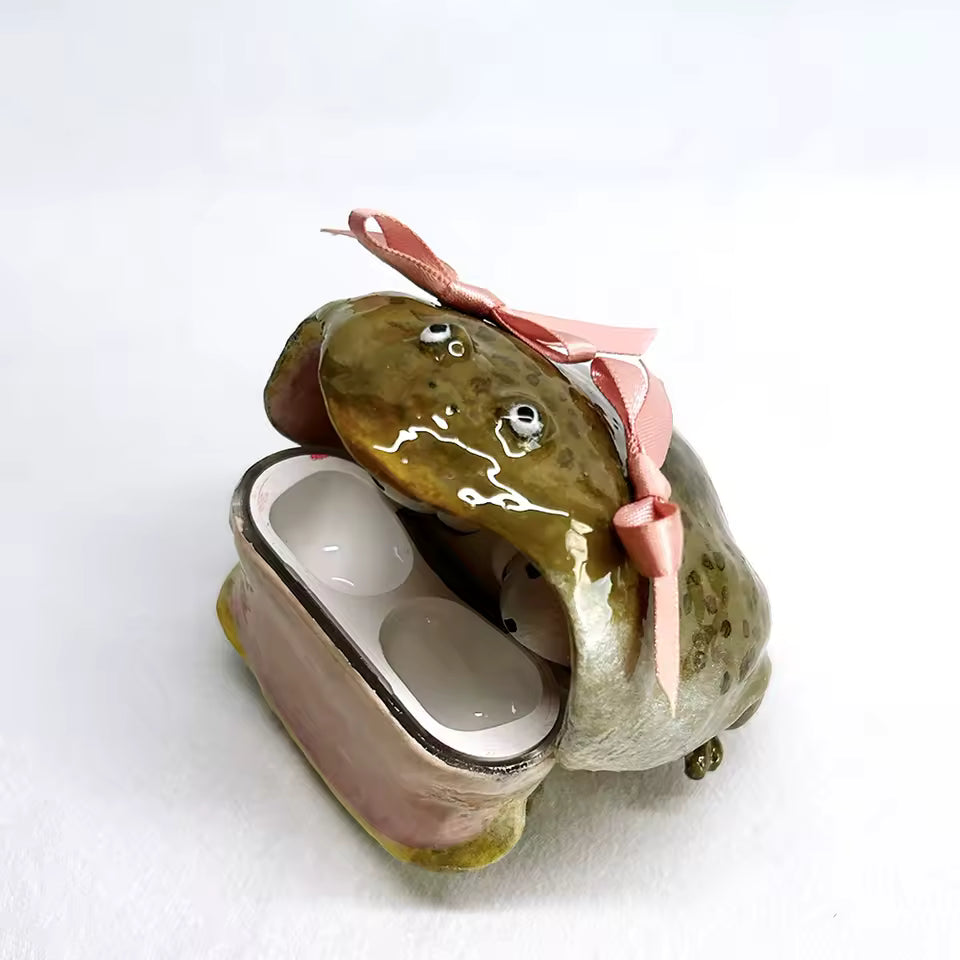 Viral Frog Airpods Case